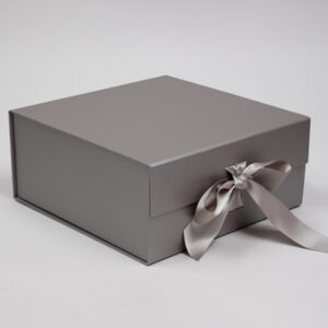 Magnetic Closure Boxes